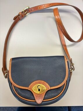 Dooney & Bourke AWL Vintage Crossbody Saddle Bag Black Tan USA Leather Classic